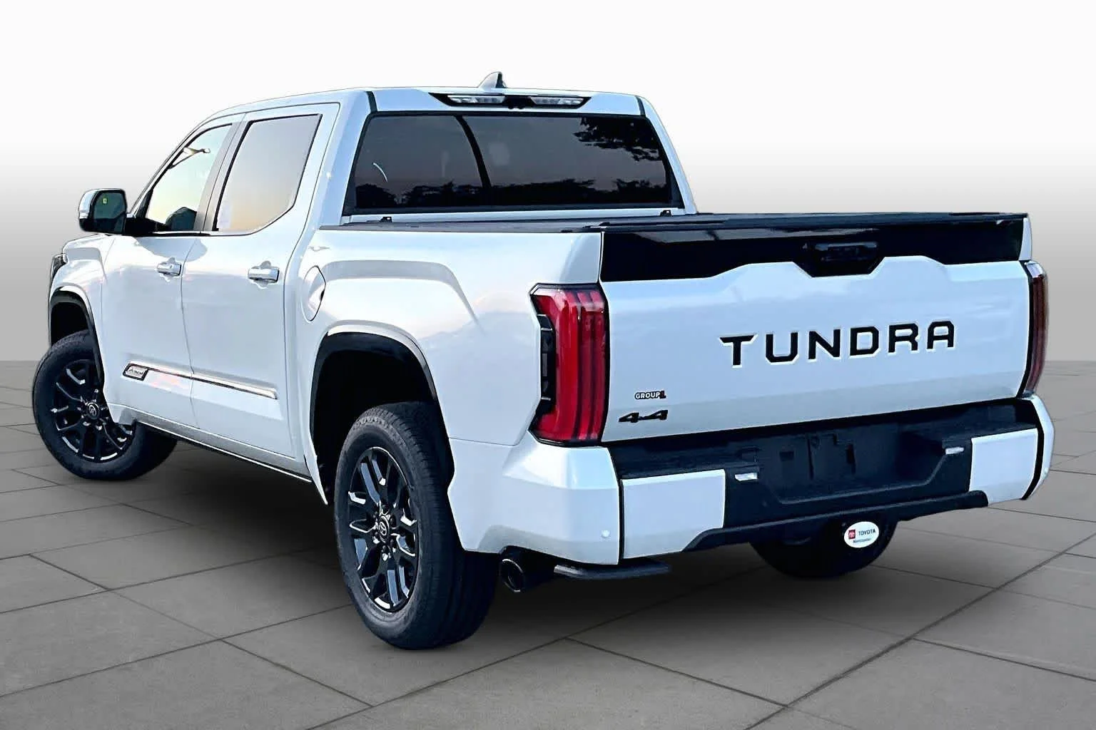 New 2026 Wind Chill Pearl Toyota Platinum image 11