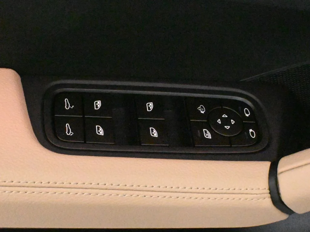 Certified Used 2026 White Porsche  image 34