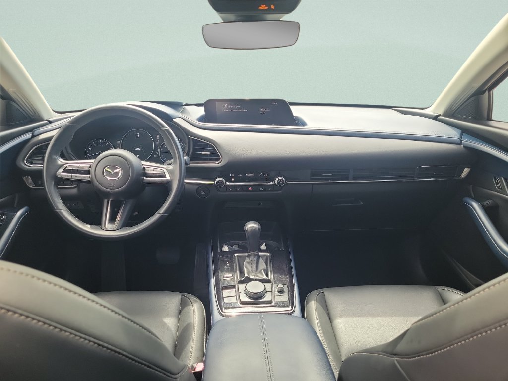 Used 2021 White Mazda Preferred image 11