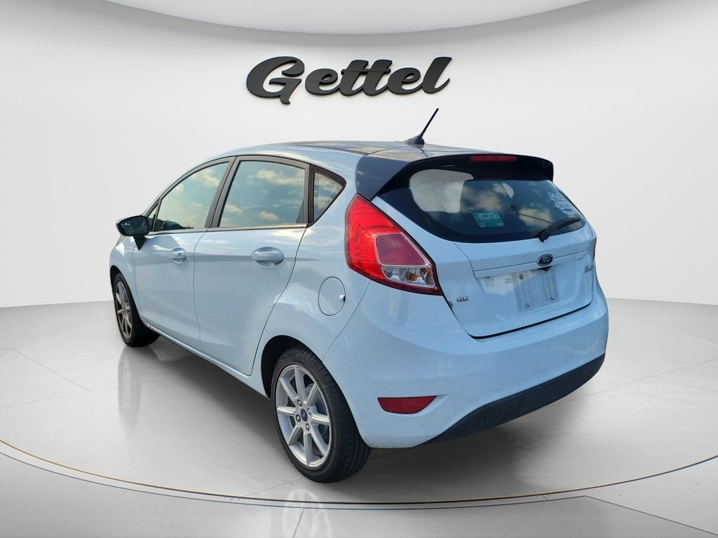 Used 2019 White Ford SE image 5