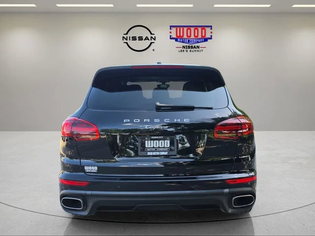 Used 2018 Black Porsche Base image 3