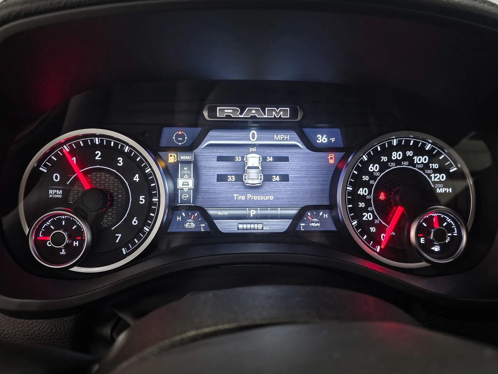 2026 RAM 1500 Laramie - Photo 40