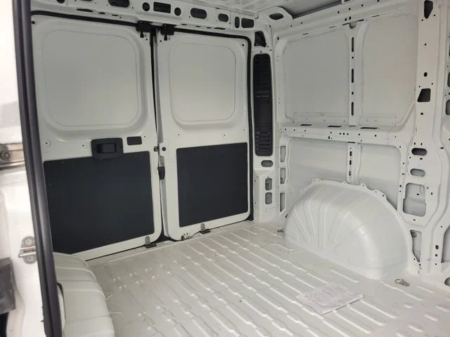 New 2026 Bright White Clear-Coat Exterior Paint RAM Low Roof image 12
