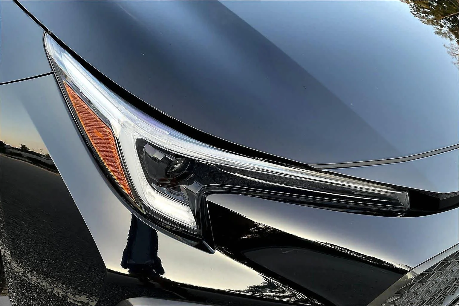 Certified Used 2025 Midnight Black Metallic Toyota SE image 27