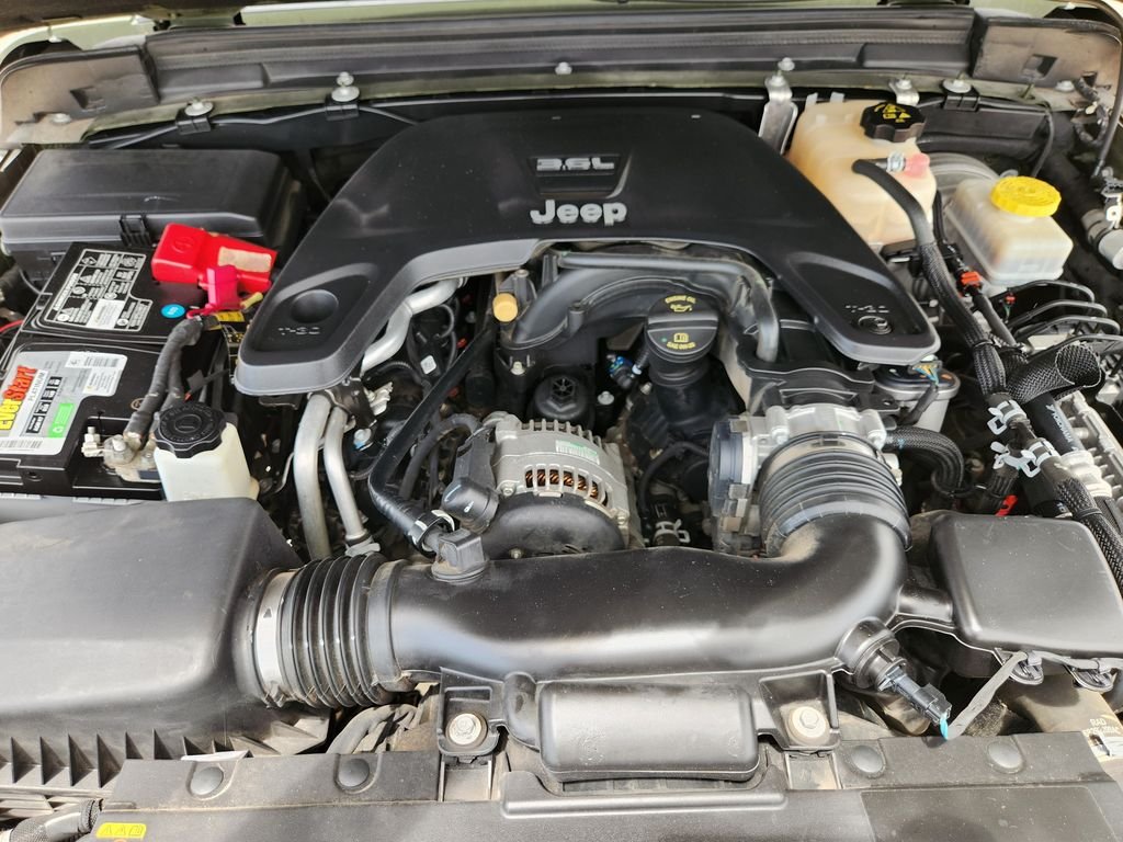 Used 2020 Sarge Green Clearcoat Jeep Sport image 33