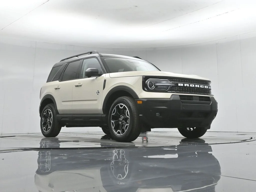 Certified Used 2025 Beige Ford Outer Banks image 49