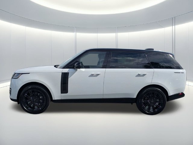 New 2027 White Land Rover SE image 3