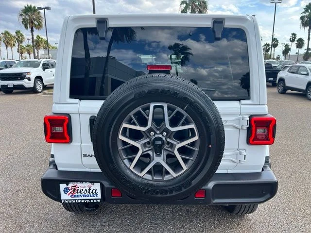 Used 2025 White Jeep Sahara image 8
