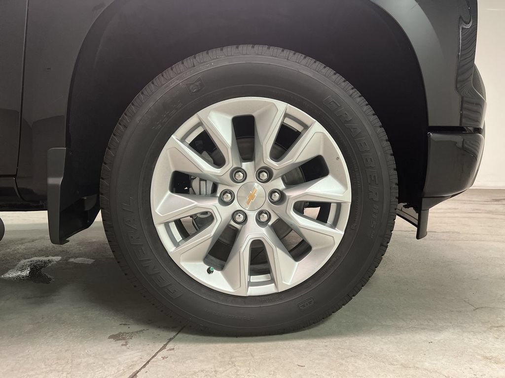 2026 Chevrolet Silverado 1500 Custom - Photo 10