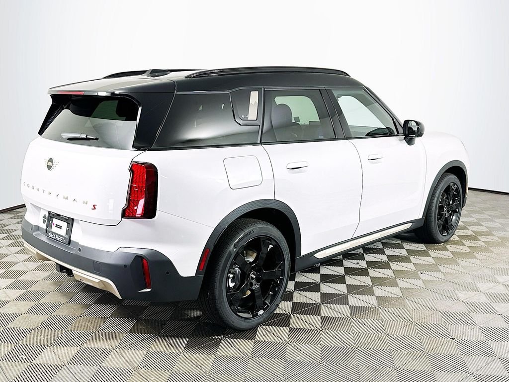 Used 2027 White Metallic MINI  image 5