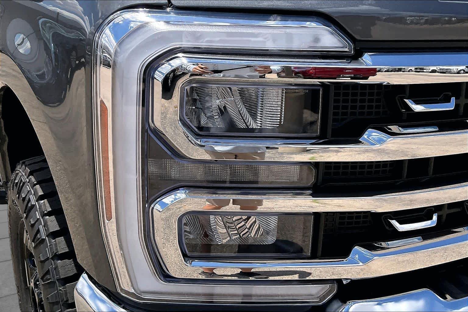 New 2026 Carbonized Gray Metallic Ford F-250® Lariat® image 13