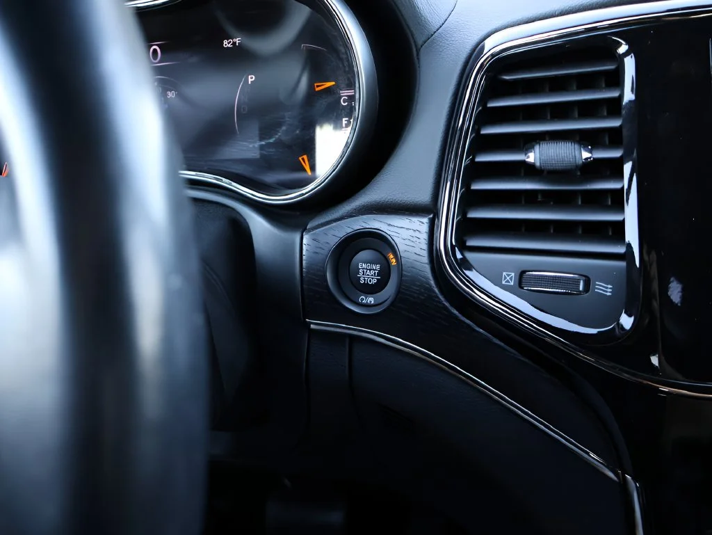 Used 2021 White Jeep High Altitude image 29