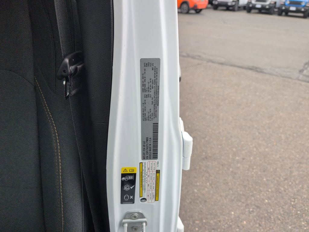 New 2026 Bright White Clear-Coat Exterior Paint Jeep Sport S image 26