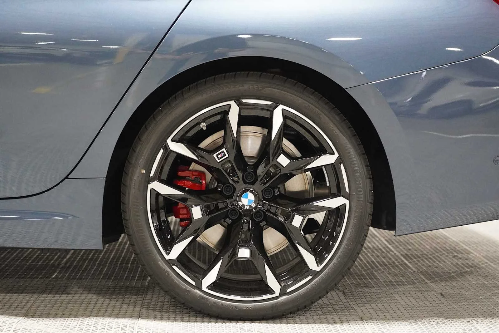 New 2026 Arctic Race Blue metallic BMW 330i xDrive image 7