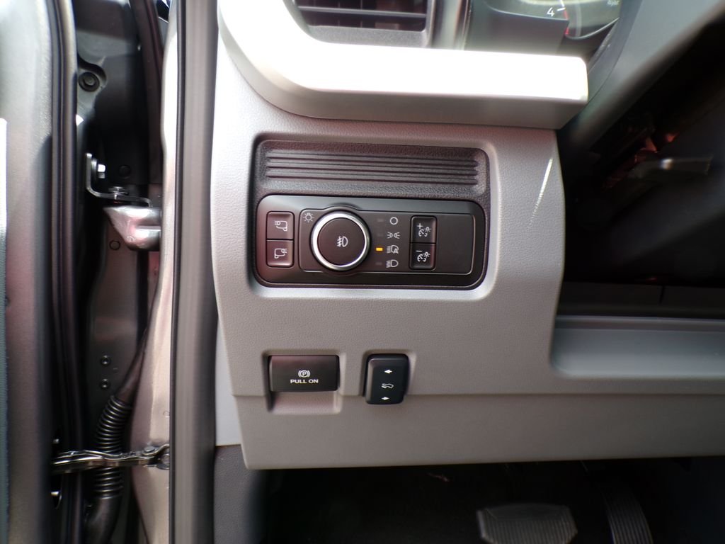 New 2026 Carbonized Gray Metallic Ford F-450® XLT image 7