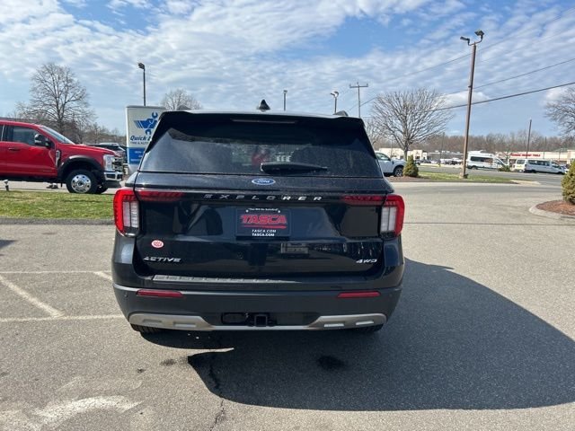 Used 2025 Black Ford Active image 6