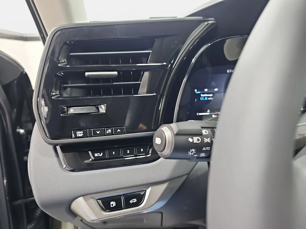 New 2026 Nori Green Pearl Lexus PREMIUM PLUS image 25