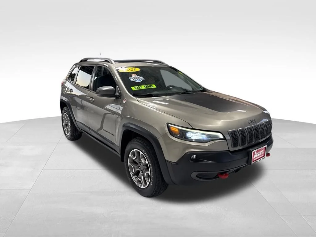 Used 2021 Beige Jeep Trailhawk image 12