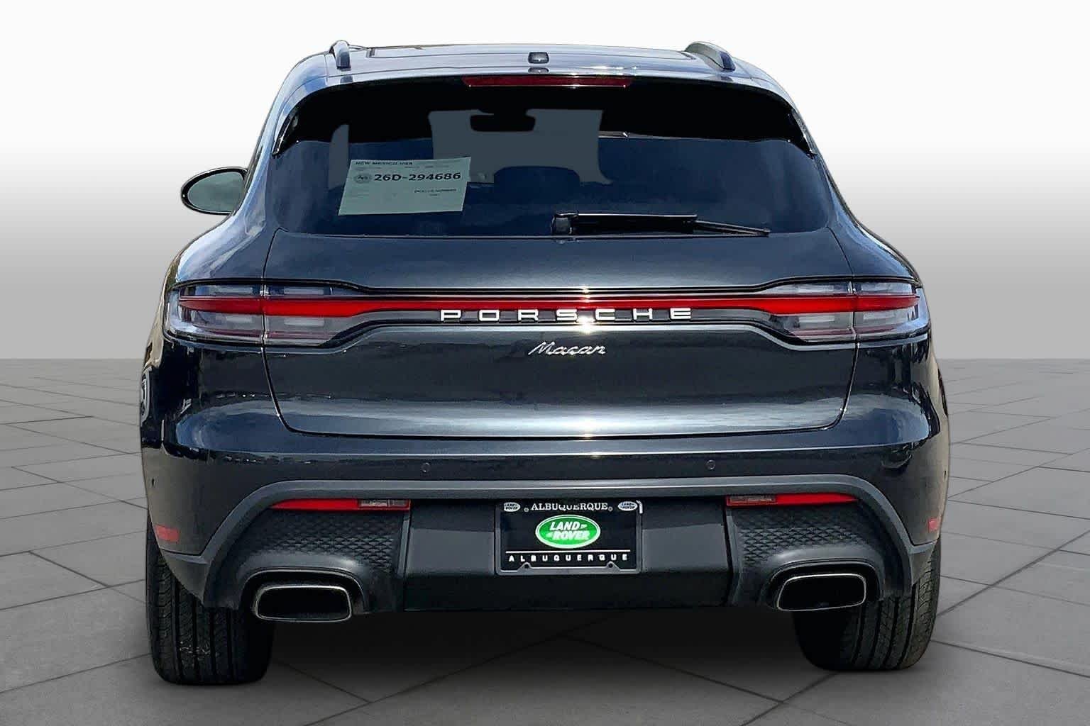 Used 2022 White Porsche  image 5