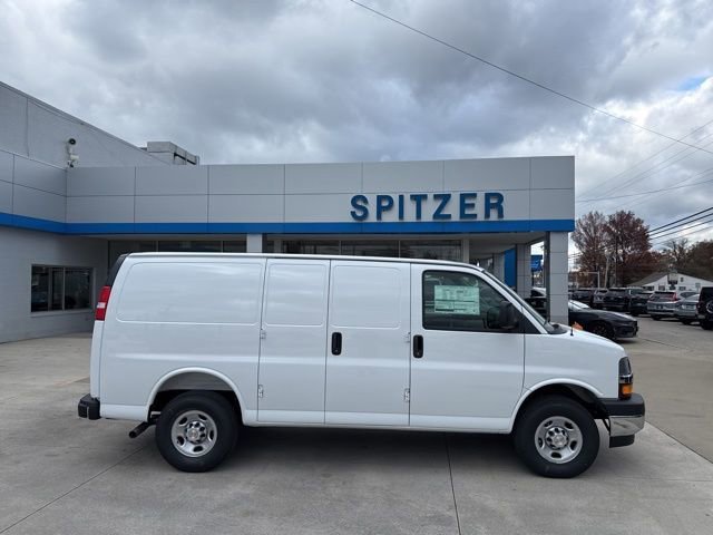 2025 Chevrolet Express Cargo