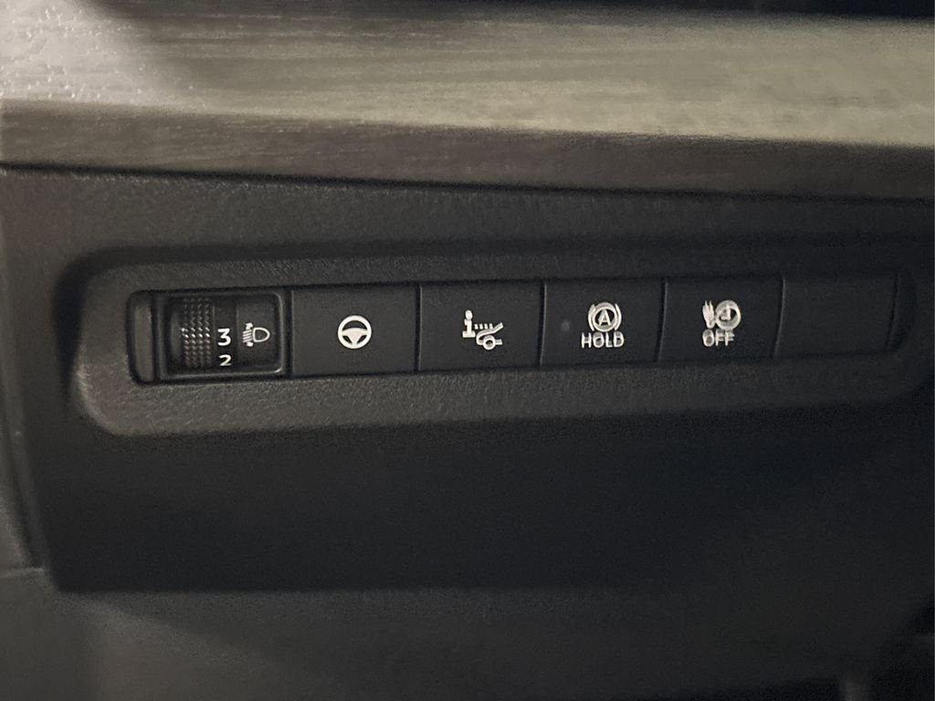 Used 2023 Gray Nissan ENGAGE image 37