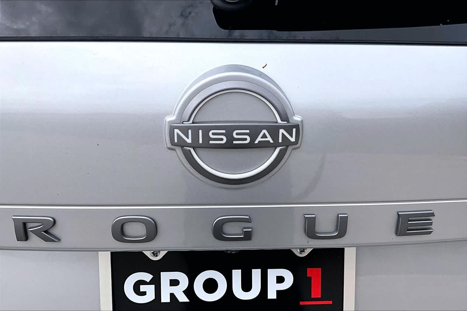 Certified Used 2025 Brilliant Silver Metallic Nissan SV image 30