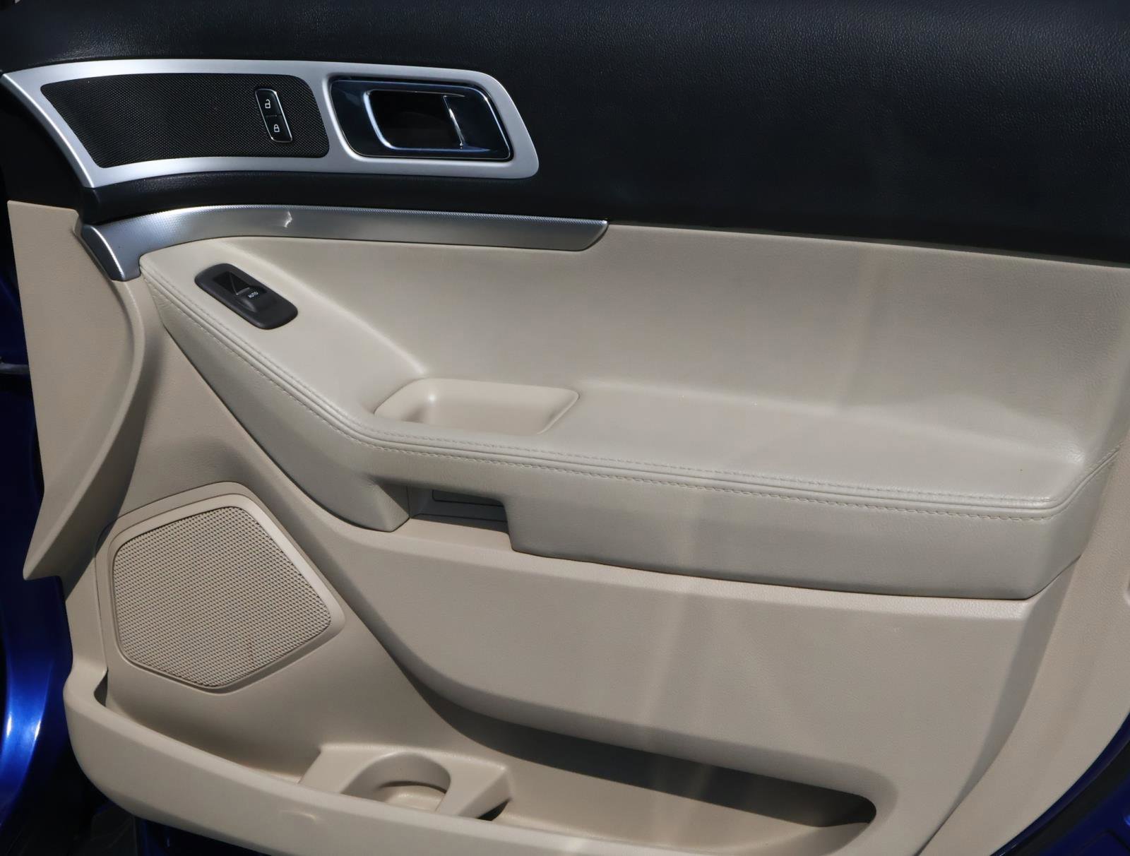 2013 Ford Explorer XLT - Photo 15
