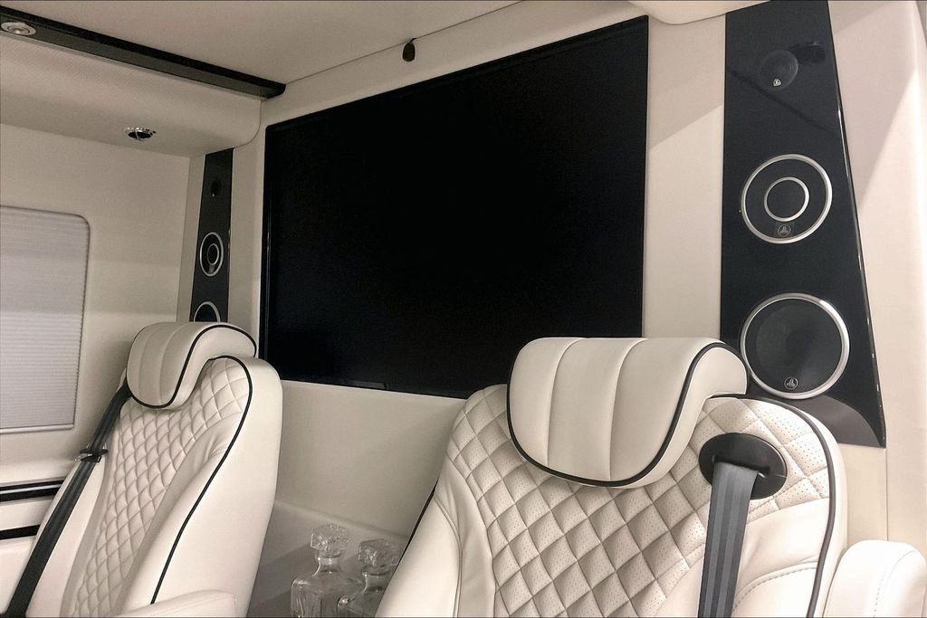 Used 2025 Black Mercedes-Benz Cargo 144 WB image 21