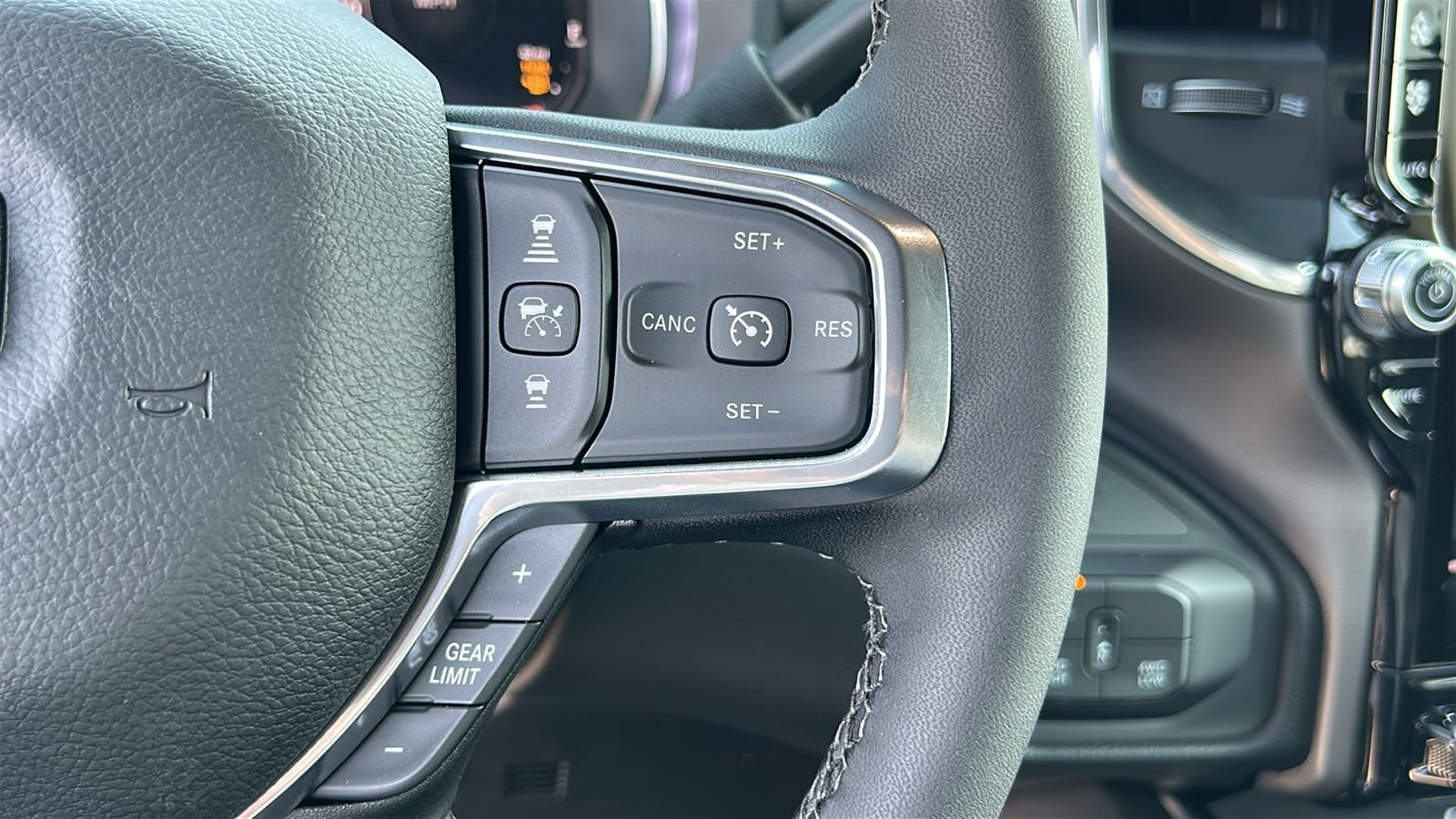 New 2026 Ceramic Gray Clear-Coat Exterior Paint RAM Laramie image 24
