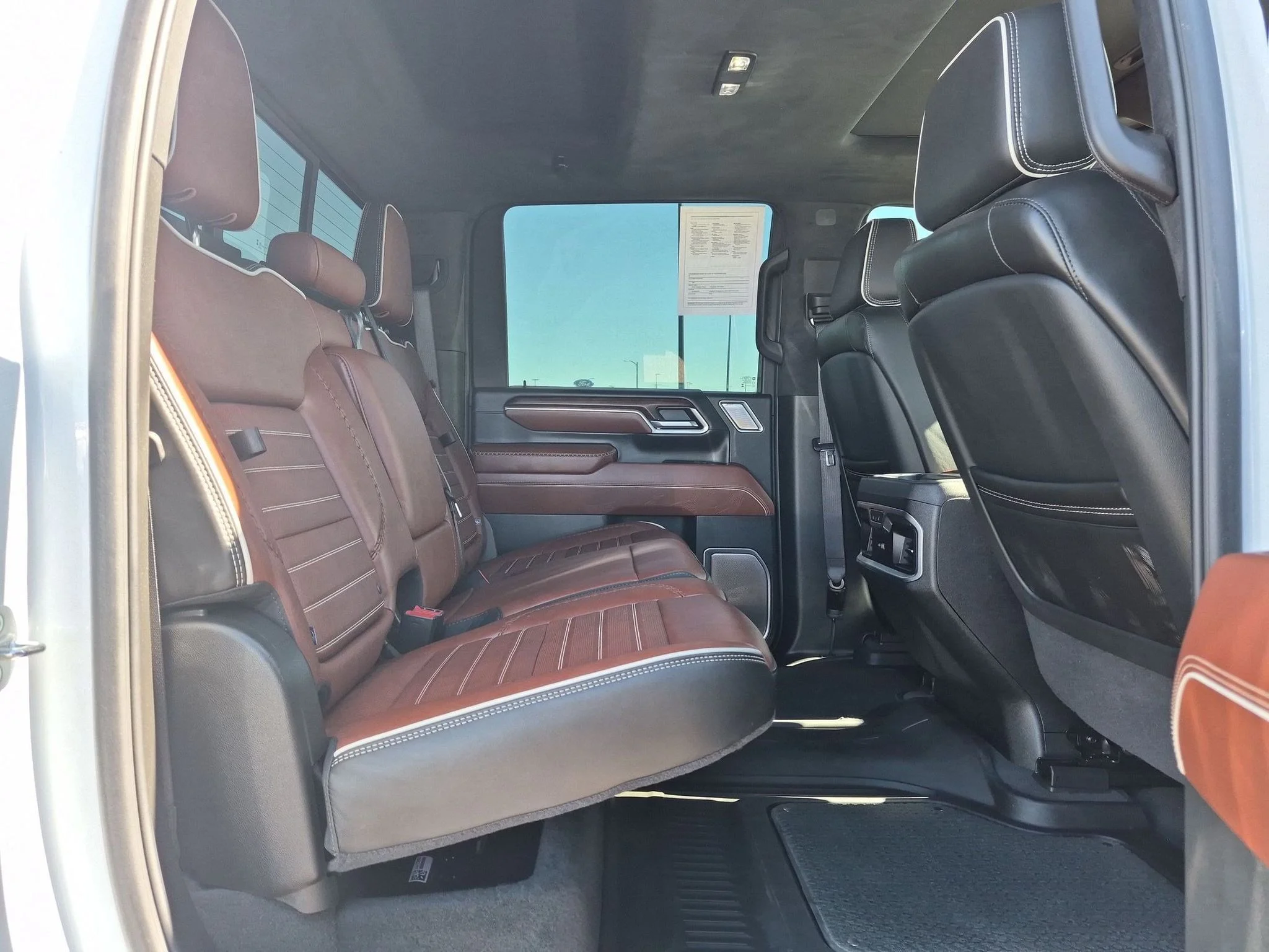 Used 2026 White Frost Tricoat GMC Denali Ultimate image 21