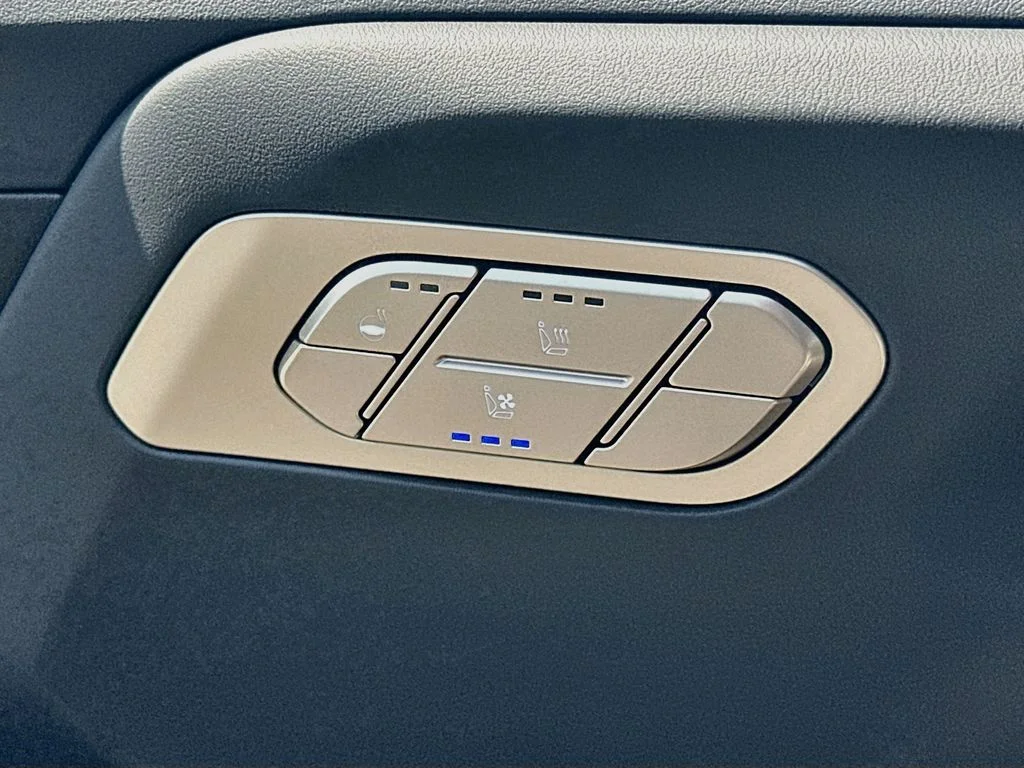 New 2027 Midnight Lake Blue Kia EX image 20