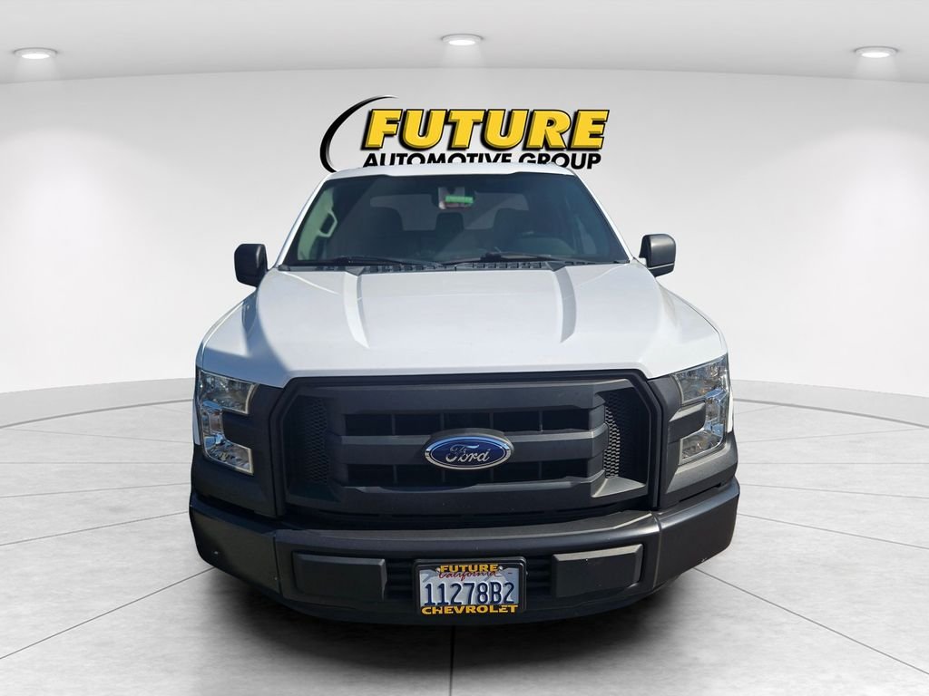 Used 2016 White Ford XL image 2