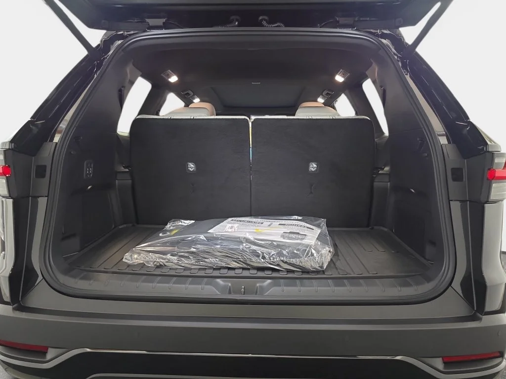 New 2026 Caviar Lexus PREMIUM AWD image 12