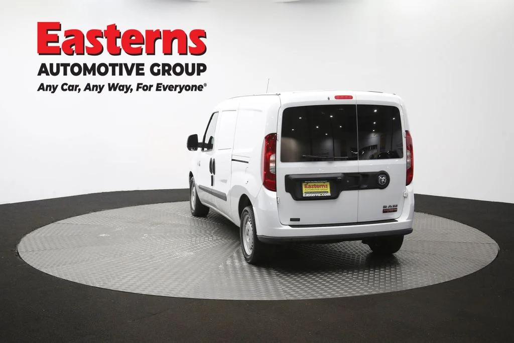Used 2022 White Ram Base image 67