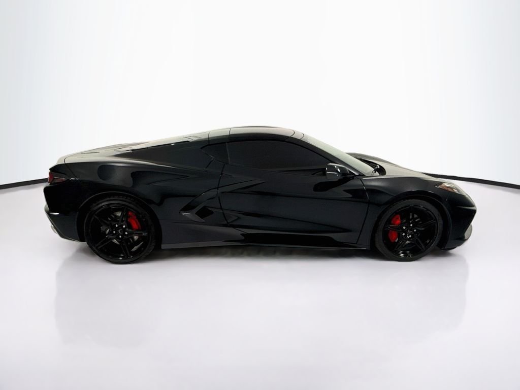 Used 2021 Black Chevrolet Stingray image 4
