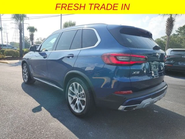 Used 2022 Blue BMW xDrive40i image 9
