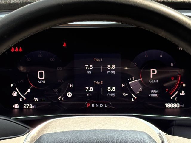 Used 2025 Sterling Metallic GMC Elevation image 16