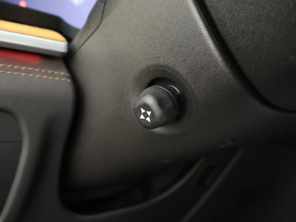 Used 2023 Diamond Black Jeep Summit Reserve image 52