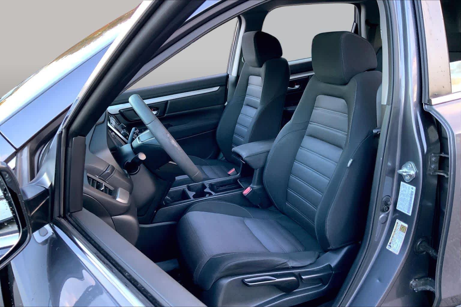 Used 2018 Modern Steel Metallic Honda LX image 9