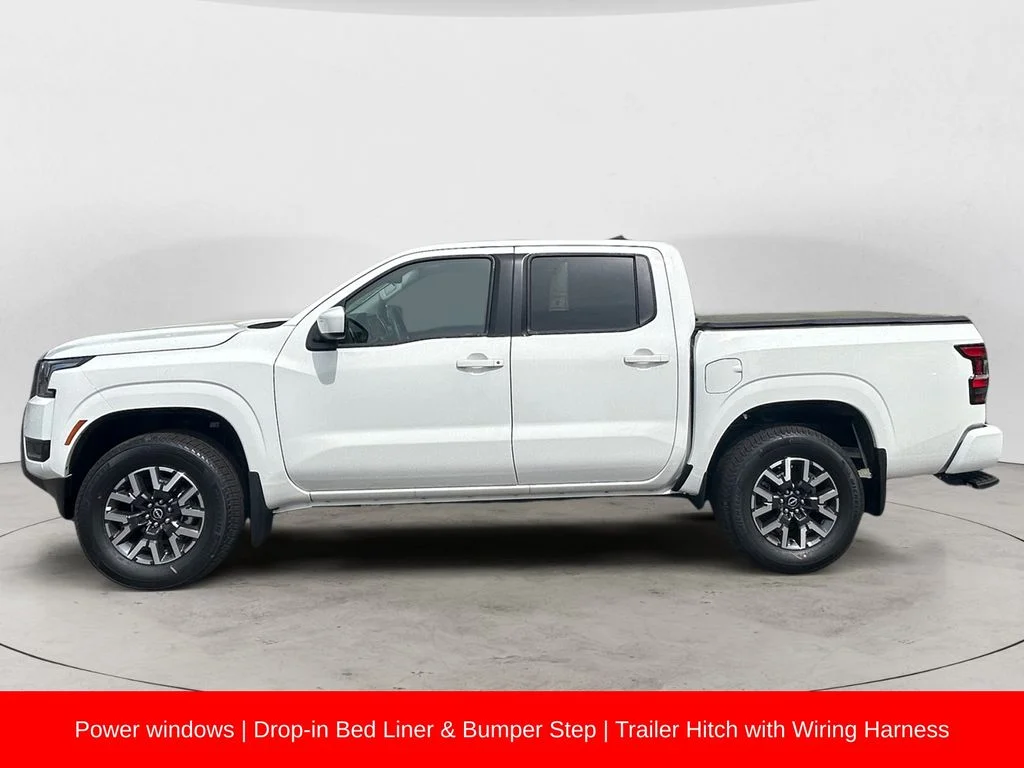 New 2026 Glacier White Nissan SV image 2
