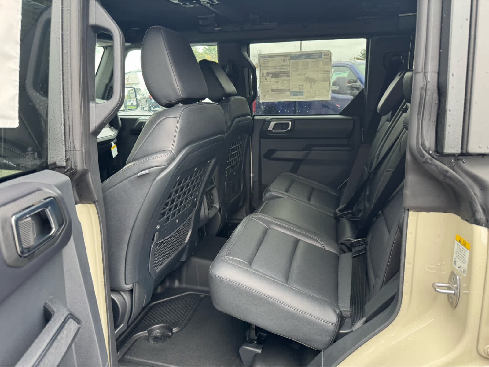 New 2025 Desert Sand Ford Badlands image 14