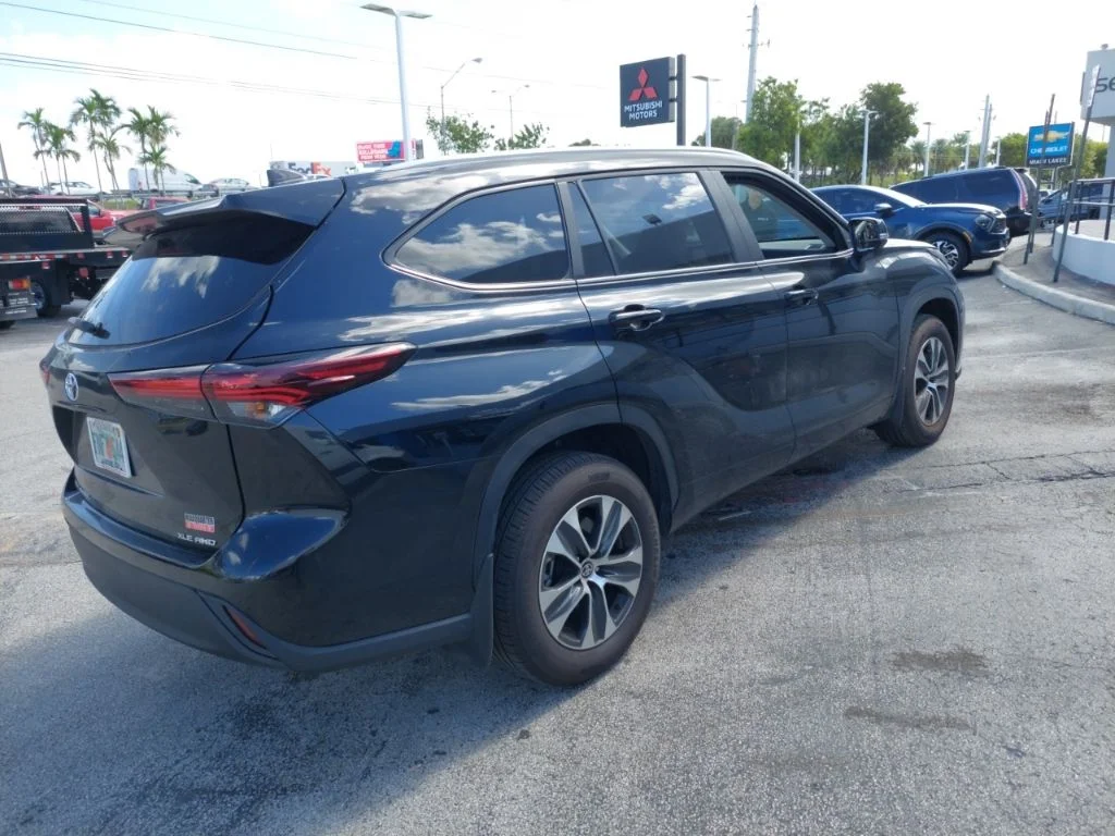 Used 2026 Midnight Black Metallic Toyota XLE image 13