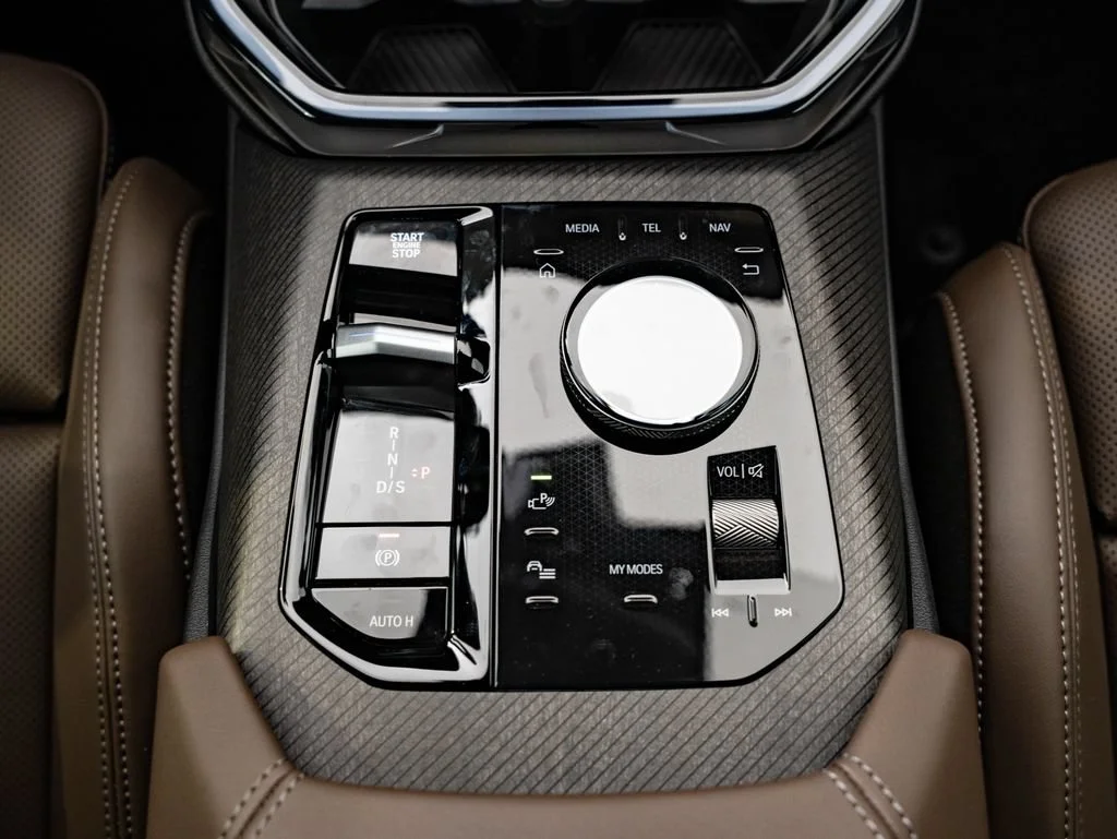 New 2026 Alpine White BMW 30 xDrive image 38