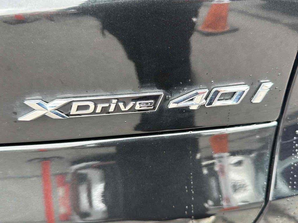 Used 2019 Black Sapphire Metallic BMW xDrive40i image 23