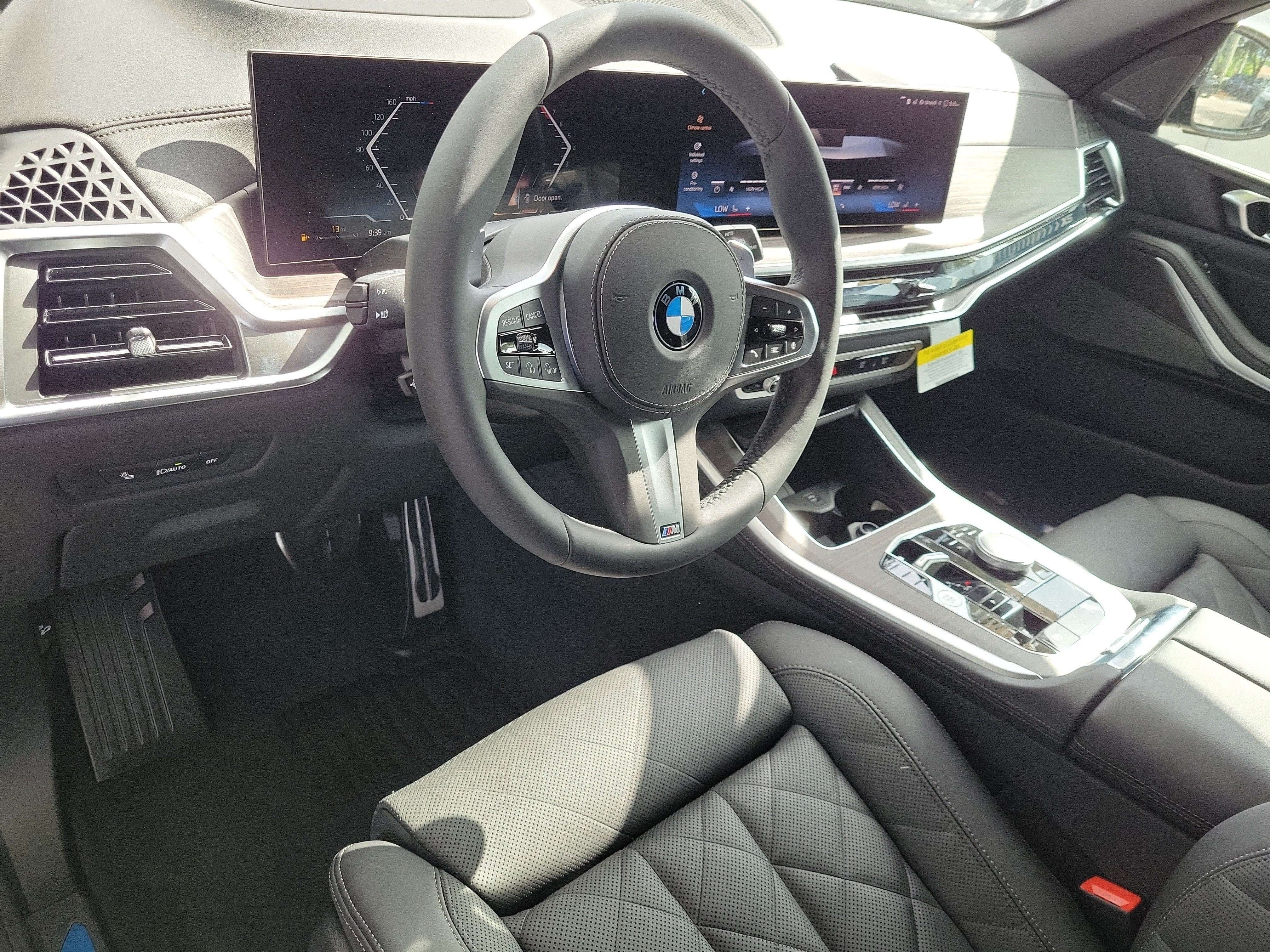 New 2026 Dravit Grey Metallic BMW sDrive40i image 13