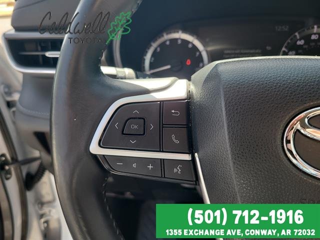 2024 Toyota Highlander LE - Photo 14