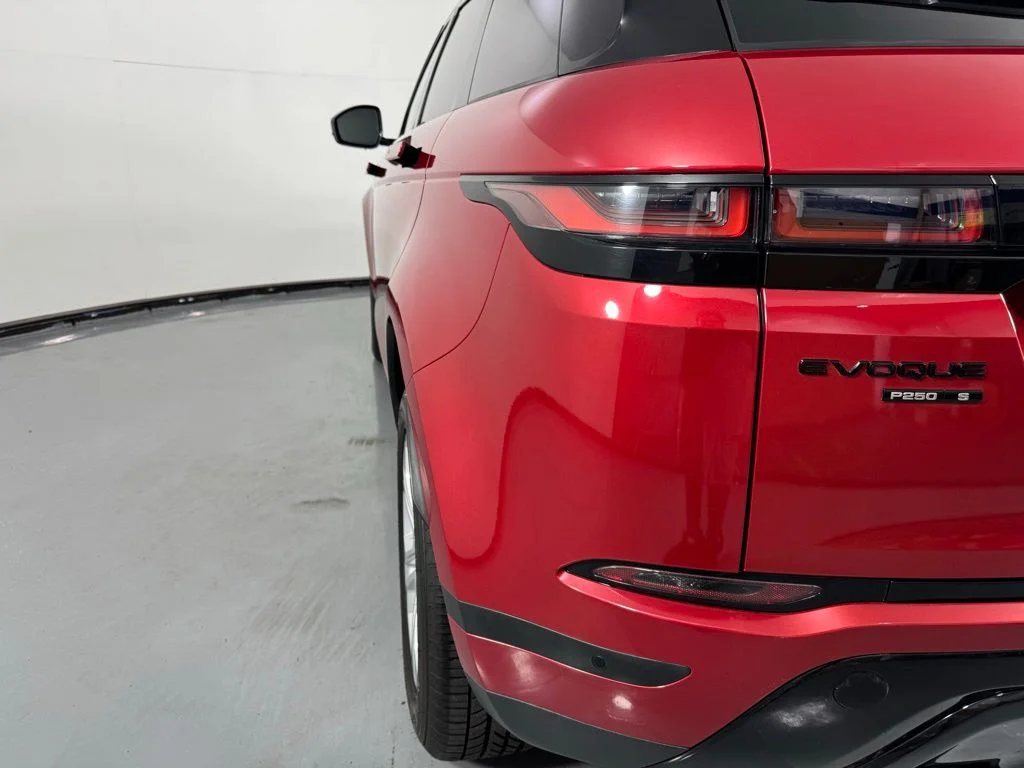 Used 2020 Firenze Red Metallic Land Rover S image 9