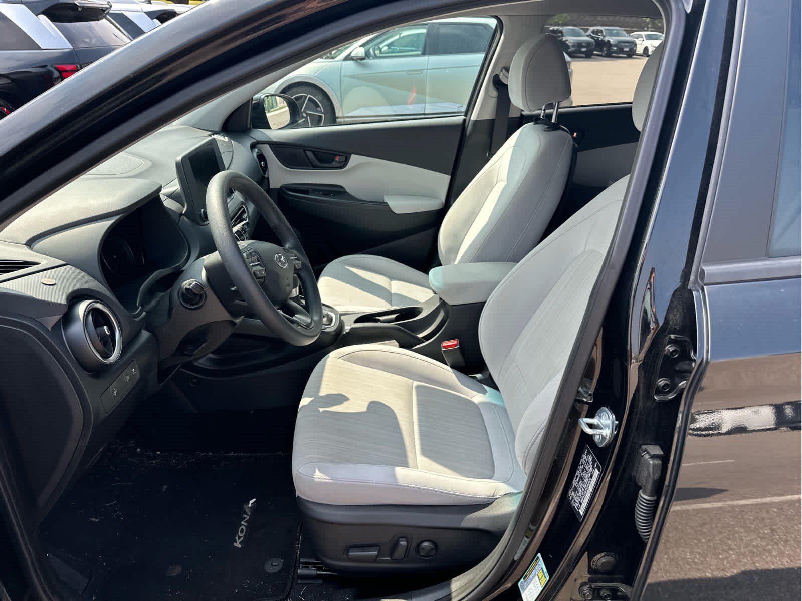 Used 2023 Abyss Black Pearl Hyundai SEL image 8
