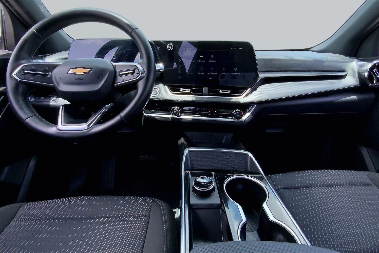 Used 2026 Summit White Chevrolet FWD LT image 15