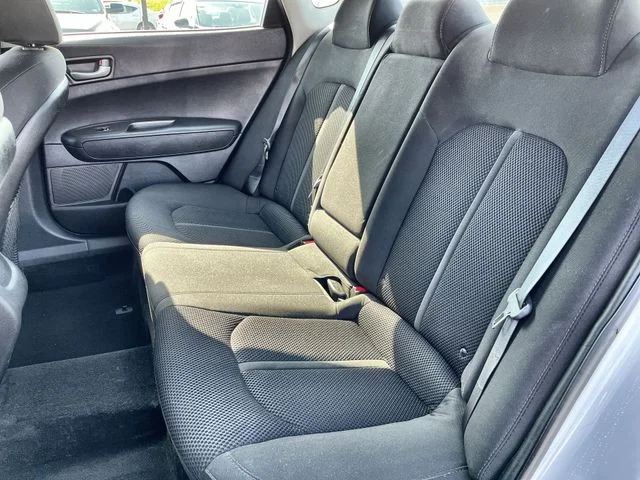 Used 2019 White Kia LX image 24